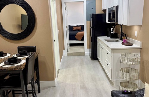 Lake Padgett Estates Apartment | Private Apartment & Close to Nature. Lake Padgett