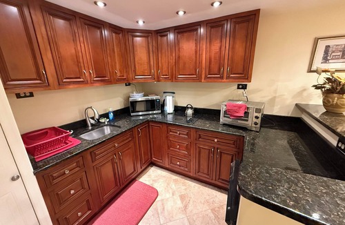 Montgomery Village House | Private Basement Apartment: 30+ Day Stay