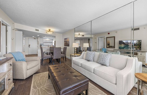 Belle Vista Condo | Private Beach | Pool & Gulf Peek Views