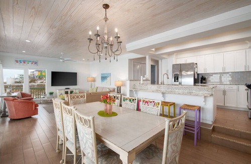 Seagrove Beach Condo | Private Beachfront on West Corner! Free Setups! Deck access to uncrowded beach!