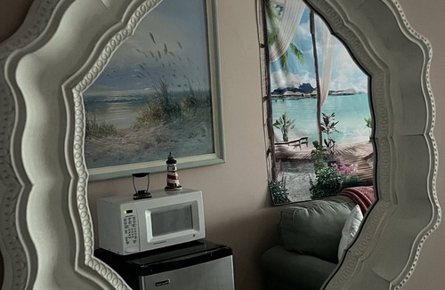 Cedar Grove House | Private Cozy bedroom with on suite living room