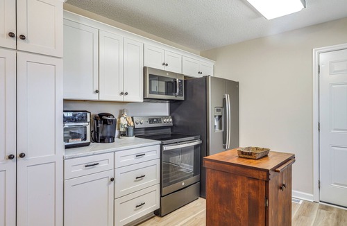 Kedron House | Private Deck! Country Home 20 Mi to Franklin