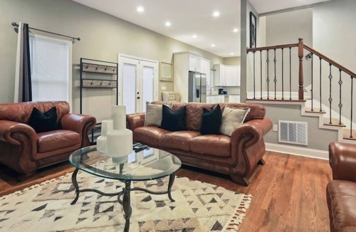 Church Street House | Private Hot Tub Ping Pong Event Friendly 5 Beds