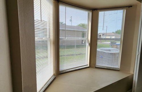 Poinciana House | Private Kissimmee home near Disney, Legoland and more!