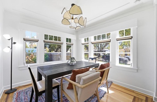 Pinewood Park House | Private Pool Oasis Near DT & Palm Beach w3BR 2BA