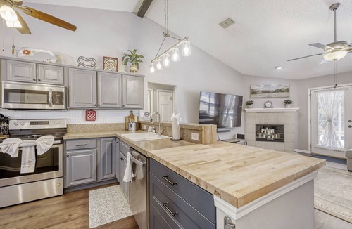 Doctors Inlet House | Private Pool Home Gym RV Hookup Pet Friendly Florida Retreat