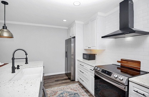 Matthews House | Private, Quite, Comfortable Family Landing Pad/Newly Remodel