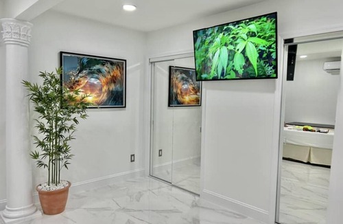 Greater Northdale Resort | Private room ∙ 2 guests