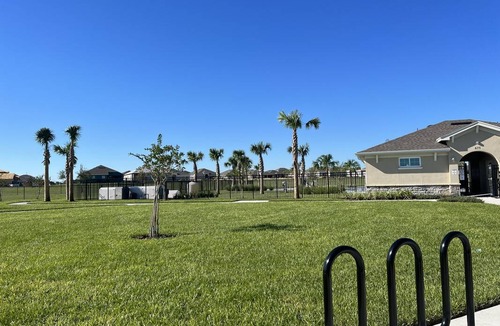 Haines City Resort | Private room ∙ 1 guest