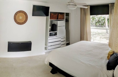 Jupiter Farms Resort | Private room ∙ 2 guests