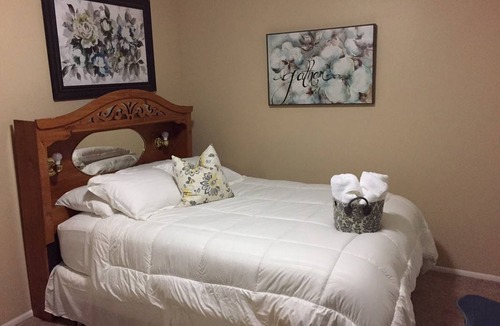 Apopka Resort | Private room ∙ 2 guests