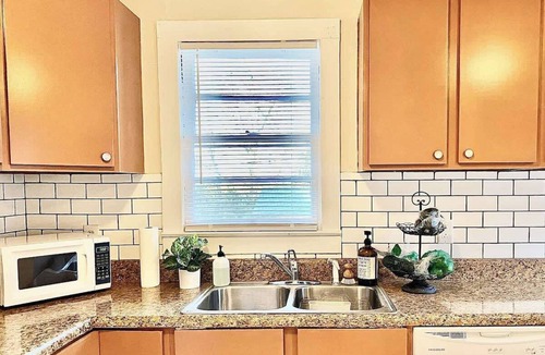 Griffin Heights House | Private Room - Charming 1954 House Blocks from FSU