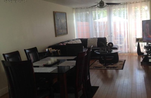 Pembroke Pines Resort | Private room ∙ 4 guests
