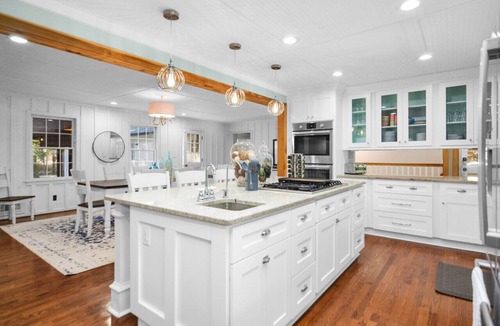 Powder Springs House | Private & Secluded 5-Acre Gated Estate w/Pool + Expansive Entertaining Space
