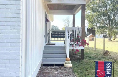 Oxford Apartment | Private studio in farm stay in Oxford, Mississippi