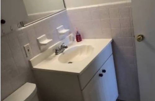 Connors Apartment | Private Suite near the Beach
