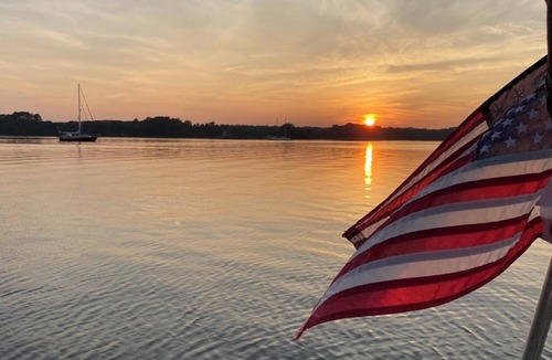 Reedville House | Private water-front retreat, paddleboards, kayak, dock, pet-friendly!