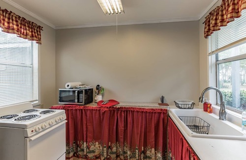 Eastpoint Villa | Pura Vida (1-Bedroom Apartment) by RedAwning