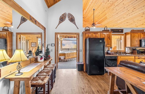 Cleveland Cabin | Purpleaire - 10% OFF or 4th Night Free - Ask for details!