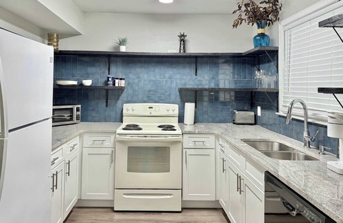 Norcross Condo | Quaint townhouse in Norcross, GA