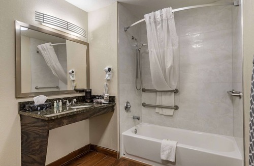 Conyers Hotel | Quality Inn Conyers I-20