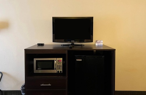 Elkton Hotel | Quality Inn Elkton - St. Augustine South