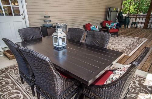 Orange Beach House | Quiet Neighborhood, 3 bedrooms, Equipped kitchen, Pet Friendly