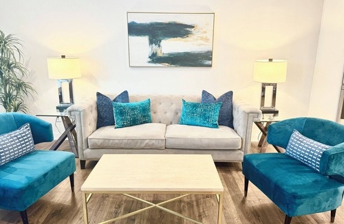 Durham House | Raleigh-Durham-RDU-New-5RM-5TV-7 beds