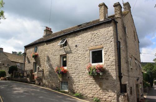 Castleton House | Ramblers Rest