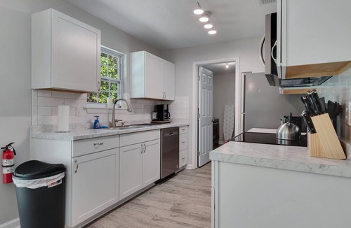 Tallahassee House | Rare Find 3b Pet Friendly Renovated
