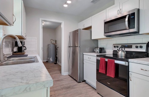 Tallahassee House | Rare Find 3b Pet Friendly Renovated