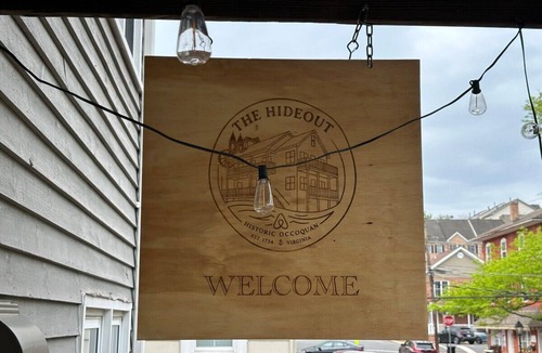 Occoquan House | Rare 3-Bedroom Private Hideout @ Historic Occoquan, Short Drive to Washington DC