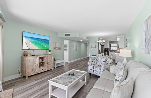 Sandestin Condo | Rate Reduced! Beachfront 1BR w/Gulf Views, GOLF CART! Steps to Beach & Pool.