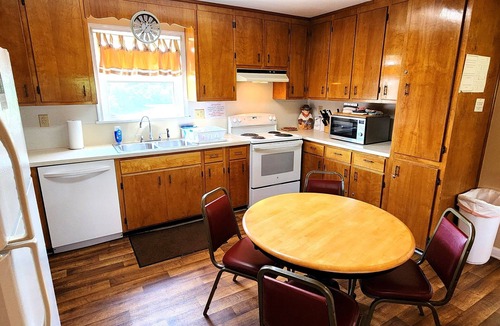 Stanley House | RB Bunk House | 0 Bed, 12 Bath