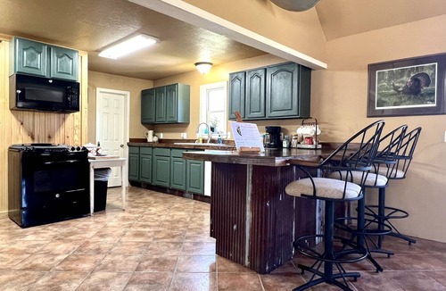 Newnata House | Reality Ranch Cabin on South Sylamore Creek