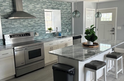 Island Estate Cottage | Recently Updated 2bedroom with water views a short walk to Clearwater Beach!