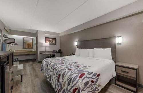 Hickory Hotel | Red Roof Inn Hickory
