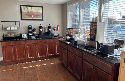 Scottsboro Hotel | Red Roof Inn & Suites Scottsboro