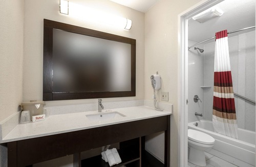 Tallahassee Hotel | Red Roof Inn Tallahassee - University