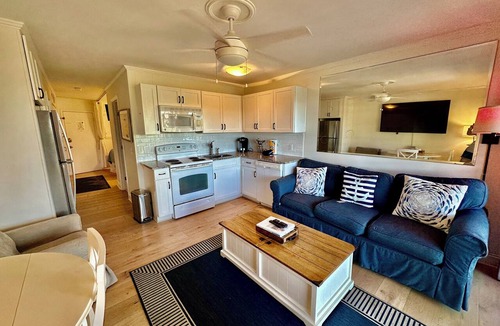Hilton Head Island Condo | Reel Paradise-Beautiful escape! Bikes & Chairs
