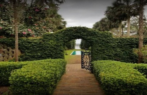 Tallahassee House | Relax in a country setting near the battlefield of Natural Bridge