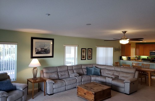 Independence Square Condo | Relax @ our spacious Beach Condo. 3 Bedrooms, Bonus room & 2 Baths nSleeps 6-10