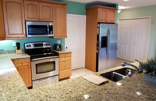 Independence Square Condo | Relax @ our spacious Beach Condo. 3 Bedrooms, Bonus room & 2 Baths nSleeps 6-10