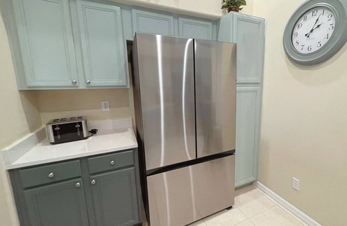 Orange Tree House | Relax & Play 4-Bed Villa with Pool and Game Room – Minutes to Disney