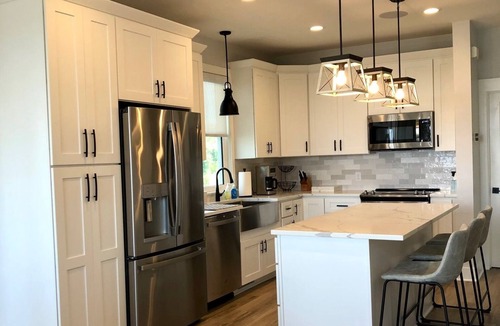 Emerald Isle House | Relax, Play, Enjoy at OFFSHORE BLUE - Sound Front Home 4 BR 2 Bath