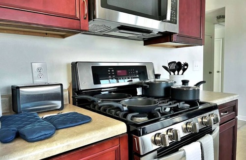 Irondale House | Relax & Recharge Near ATL Airport | Racing+Game Rm