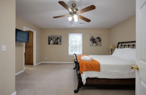 West Meade House | Relaxing 3BR Retreat 15 Minutes to Broadway