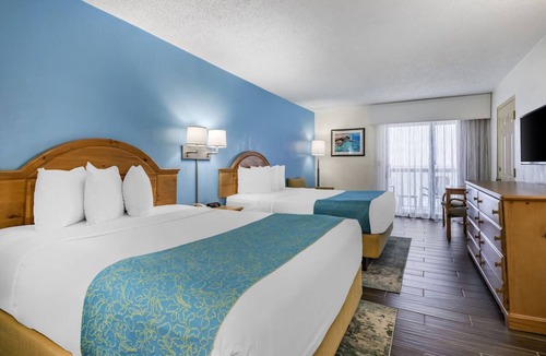 Seabreeze Park Hotel | Relaxing Oceanview Oasis | Close to Main Street Pier & Coastal Dining