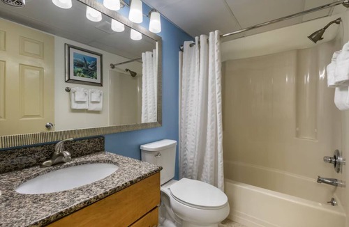 Seabreeze Park Hotel | Relaxing Oceanview Oasis | Close to Main Street Pier & Coastal Dining