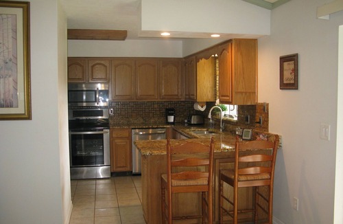 Lutz House | Relaxing waterfront haven. Near Moffett cancer center.